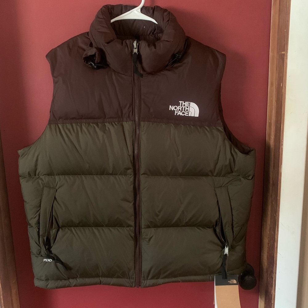 The North Face Men's Brown Puffer Vest